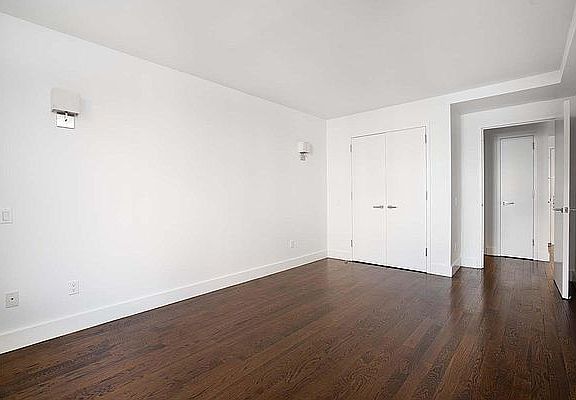2nd image of 168 E 117th St #3