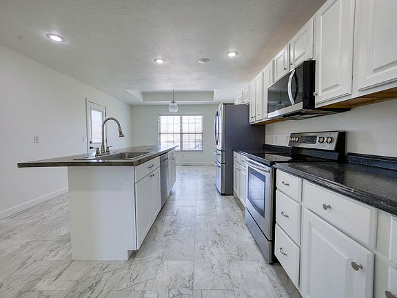 5th image of 820 S Quade Road S