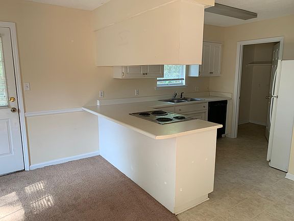4th image of 1795 Wayland Park Dr