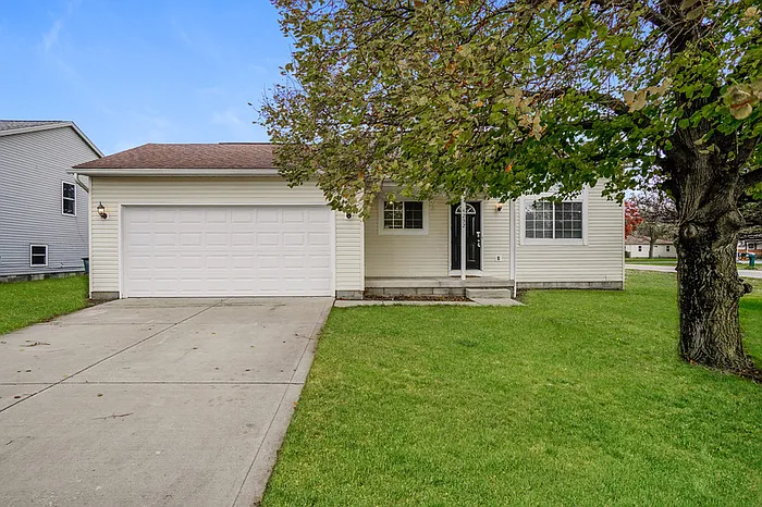 4232 Crosspointe Dr photo 1