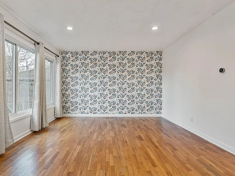 6358 NE 37th Ave — Photo 6