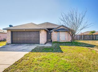 1416 S Medora St, Terrell, TX 75160