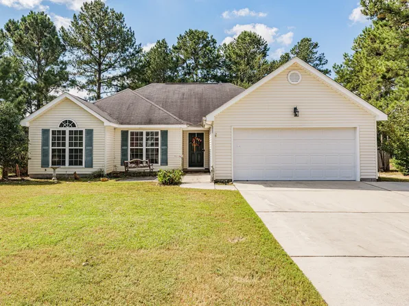 201 Crystal Peak Dr, Graniteville, SC 29829