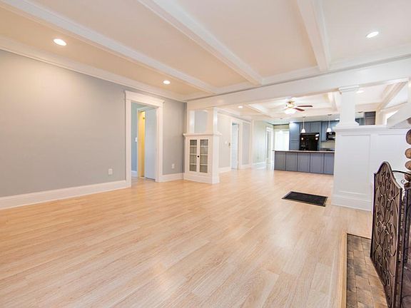 5th image of 4627 S Wilton Pl