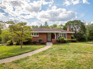 2426 Orchard Dr, Pittsburgh, PA