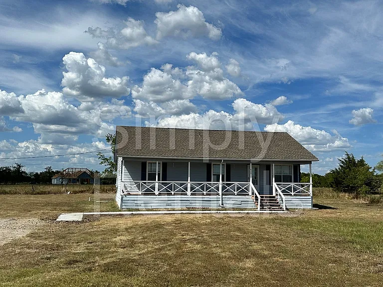 479 Mills Way — Photo 1