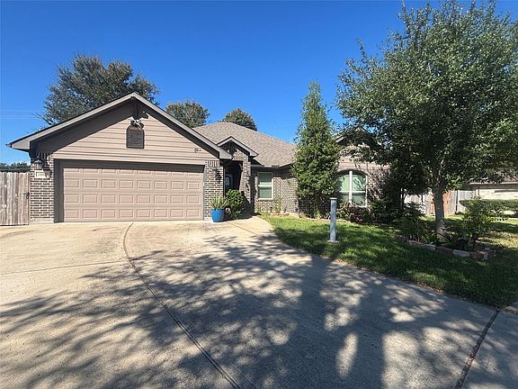 2nd image of 10002 Paintbrush Ln
