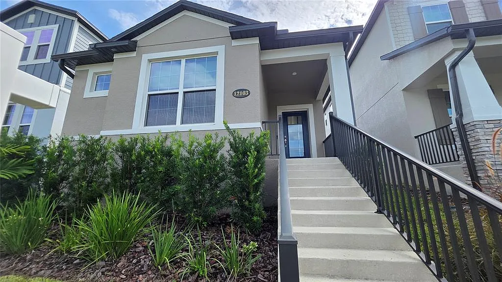 3 bed, 2.0 bath, 1604 sqft, $2,800 — Photo 3