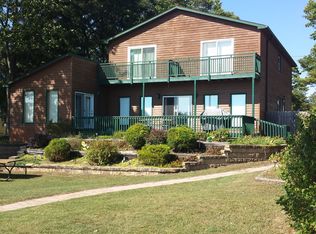 1270 E Hiawatha Dr, Wisconsin Dells, WI 53965