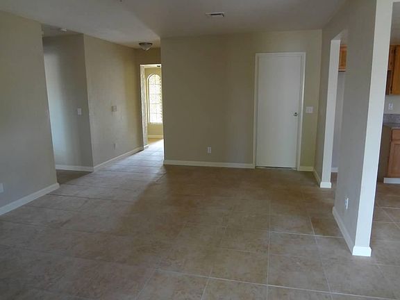 5th image of 553 Van Dornum Ave