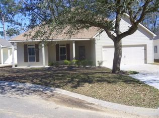 812 St Joseph Dr, Ponchatoula, LA 70454