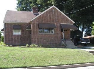 912 Colonial Ave, Colonial Heights, VA 23834