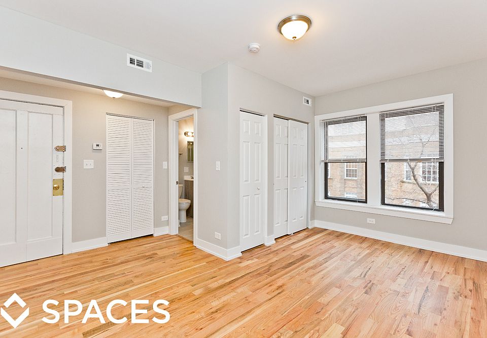 1st image of 820 W Cuyler Ave #826430