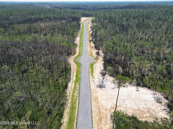 1B Whitfield Dr Lot 1, Kiln, MS 39556