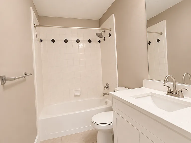 9901 Laurel Ln — Photo 9