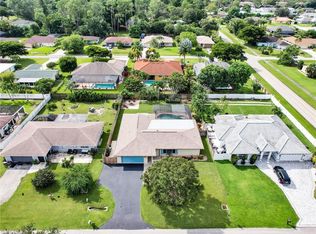 208 Mentor Dr, Naples, FL 34110