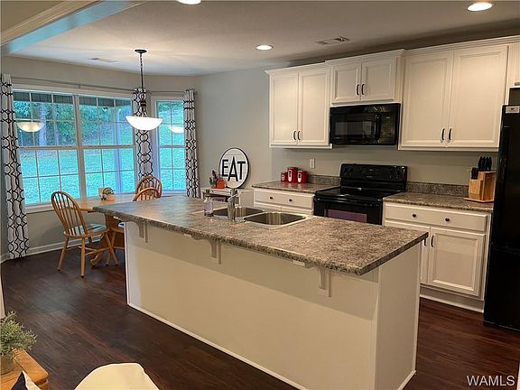 5th image of 14470 Wells Creek Ln