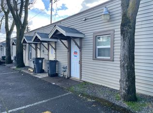 401 E 12th St APT 33, Medford, OR 97501