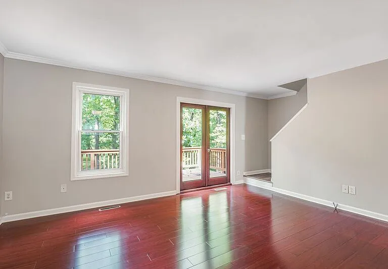 128 Kings Mill Dr — Photo 8