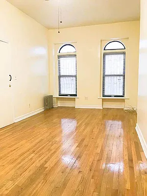 Rented by Urban Management & Development Inc | media 17