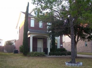 10427 Falling River Dr, Houston, TX 77095