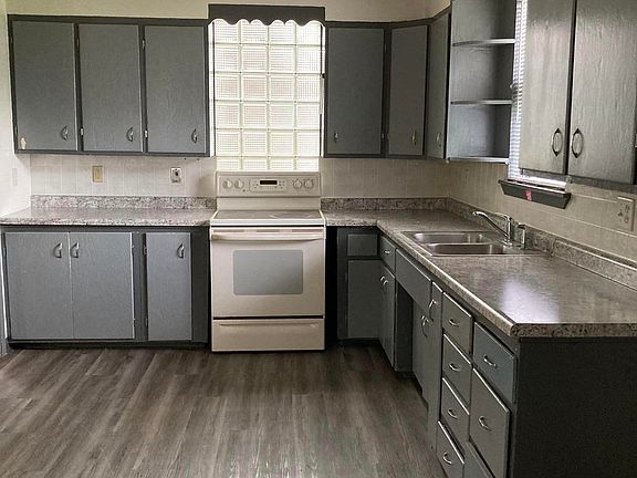 4th image of 505 N 21st Ave W