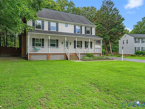 2nd image of 8307 Briarthorn Ct