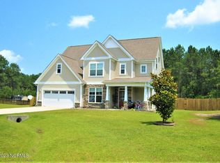 204 Albacore Ct, Hubert, NC 28539