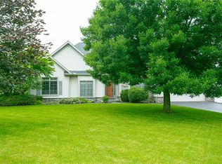 24 Newstone Rd, Pittsford, NY 14534