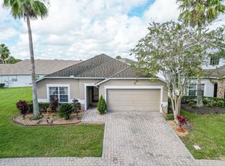 4725 Cumbrian Lakes Dr, Kissimmee, FL 34746