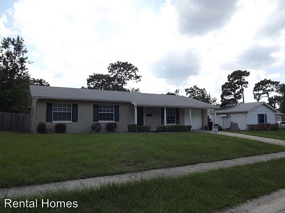 2nd image of 795 Diane Cir