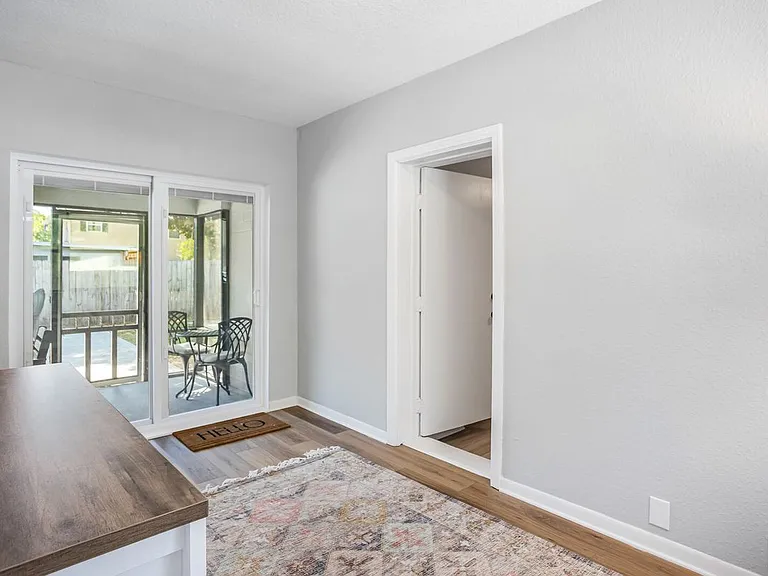 427 Holly Ave — Photo 28