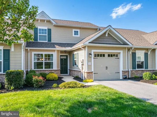315 Cabot Cir, Willow Street, PA 17584