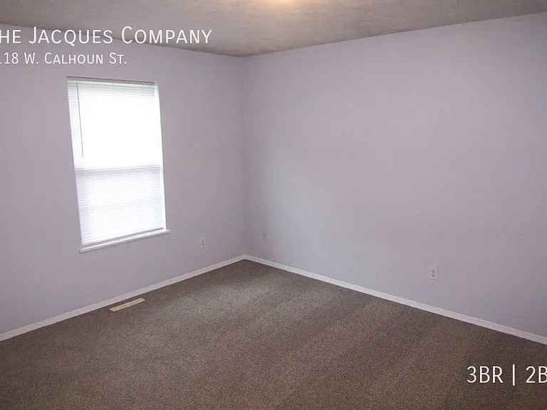 2118 W Calhoun St — Photo 11