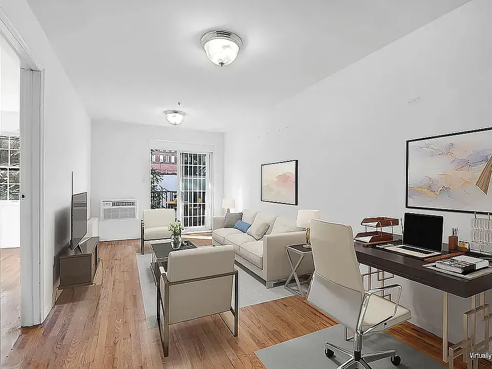 242 W 21st St #4B