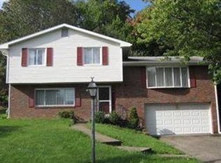 123 Shippen Dr, Coraopolis, PA 15108
