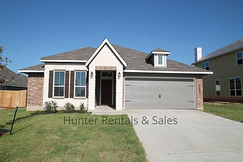 1902 Bayou Wood Ln Photo 1