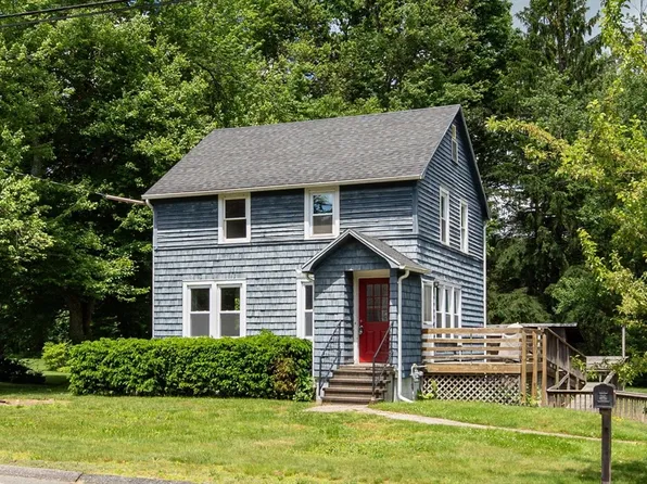 115 Chestnut St, East Longmeadow, MA 01028