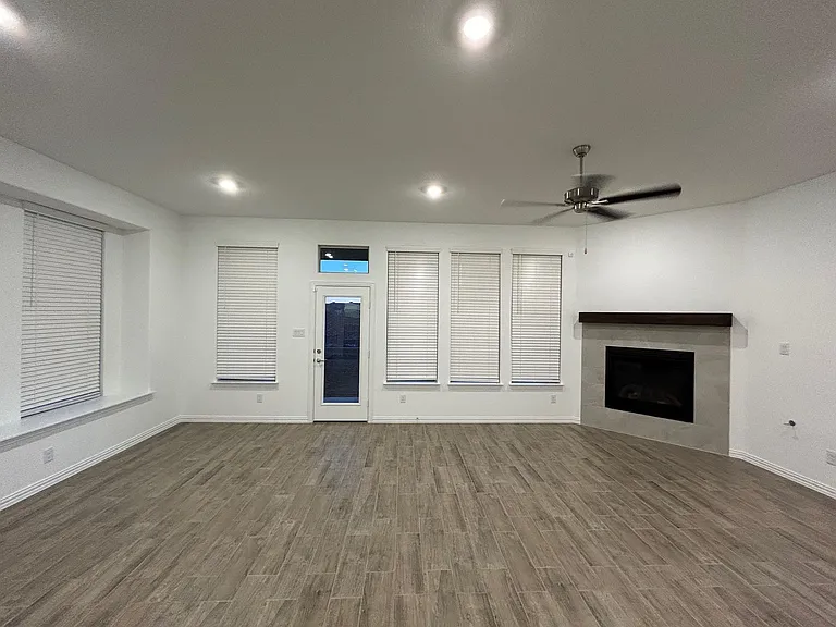 2513 Birchcrest Dr — Photo 11