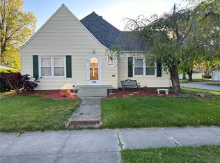 309 NE 4th St, Casey, IL 62420