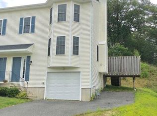 16 Honeysuckle Rd, Worcester, MA 01607