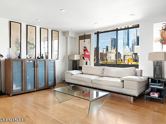 3rd image of 445 W 19th St Penthouse F