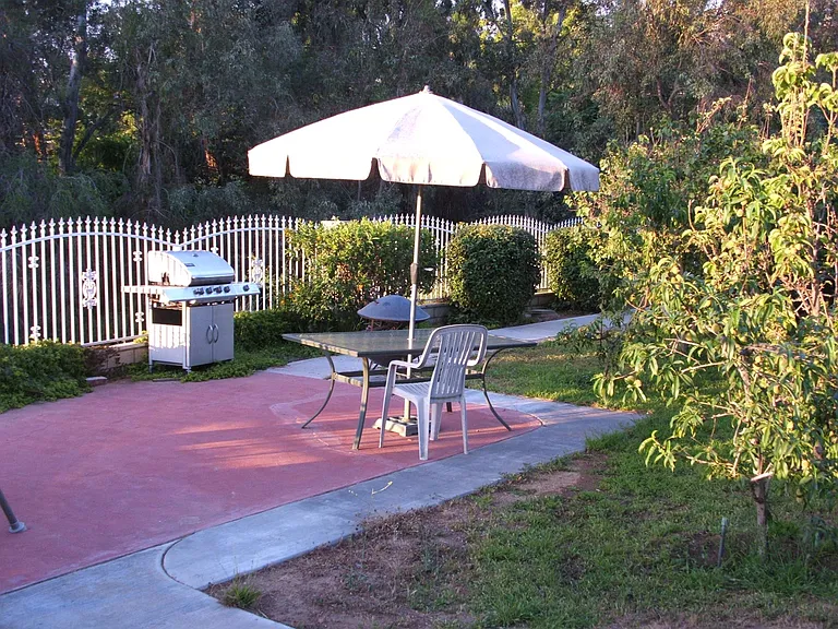 193 Knox Ct — Photo 5