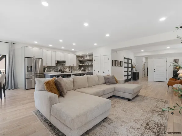 7536 Jessica Dr, Cheyenne, WY 82009