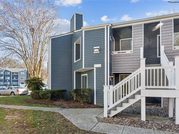 135 Nantucket Pl, Newport News, VA 23606