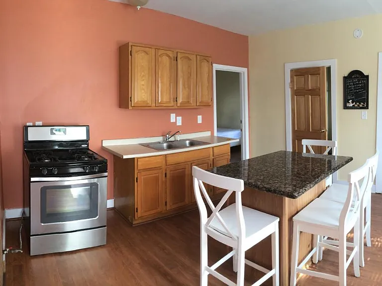 206 California Ave #3 — Photo 6