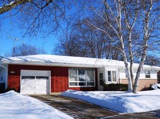 116 E Rogers St, Hartford, WI 53027