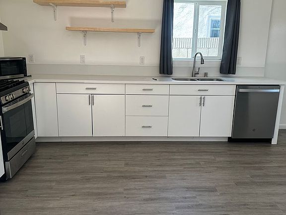 2nd image of 6529 Walnut Ave