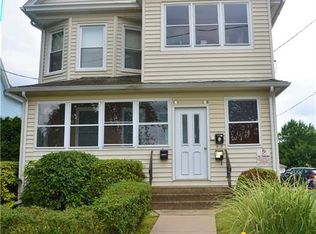 151 Park Rd, West Hartford, CT 06119