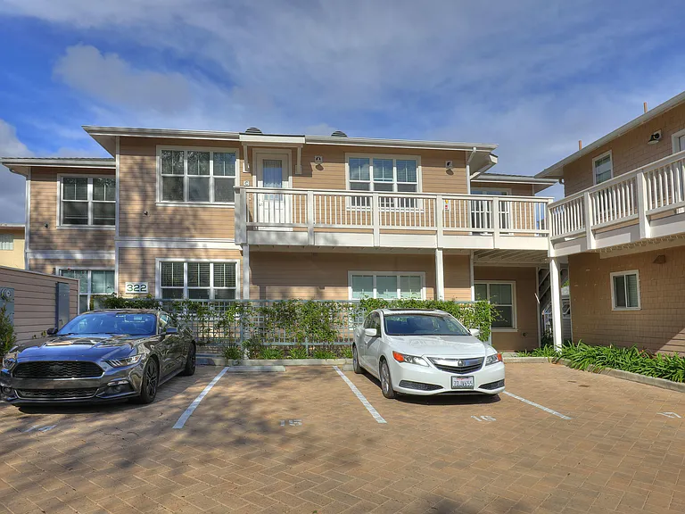322 W Micheltorena St #D — Photo 13